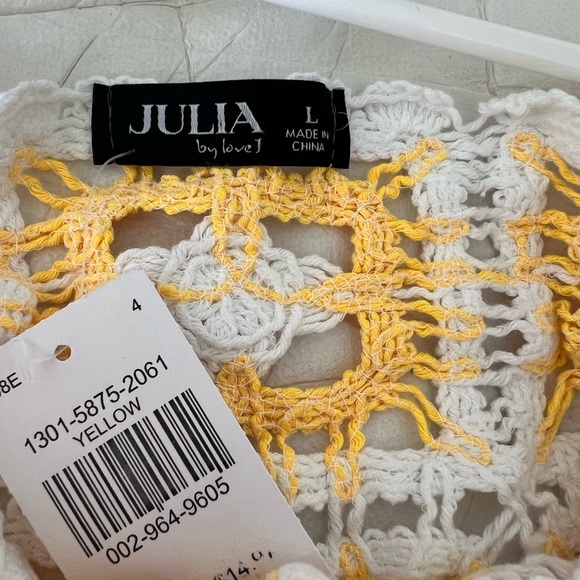 Julia Women's Crochet Yellow and White Crop Tank Size Large New with Tags. - Picture 4 of 4